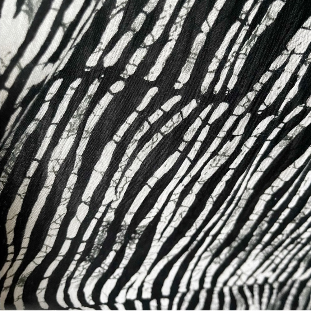 Raga Anthropologie tunic top black white zebra print stripes embroidery floral - Picture 2 of 9